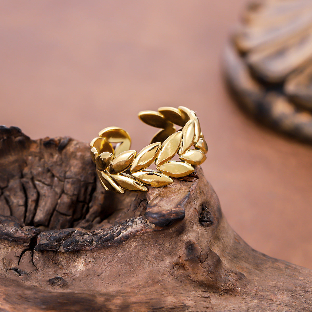 Laurel Gold Wheat Ring