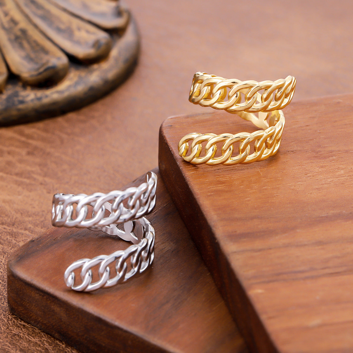 Mila Minimalist Gold Band