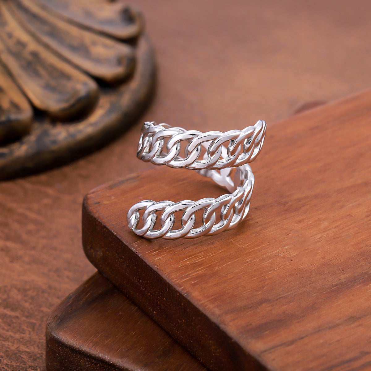 Mila Minimalist Gold Band