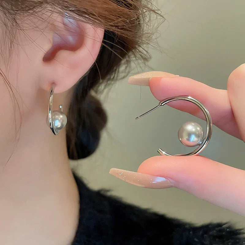 Eloise Pearl Hoop Earrings