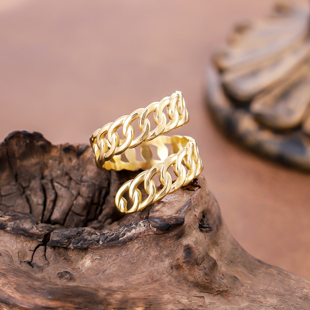 Mila Minimalist Gold Band