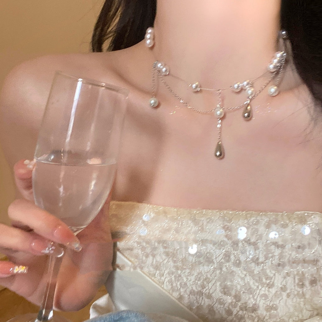 Luna Pearl Drop Necklace