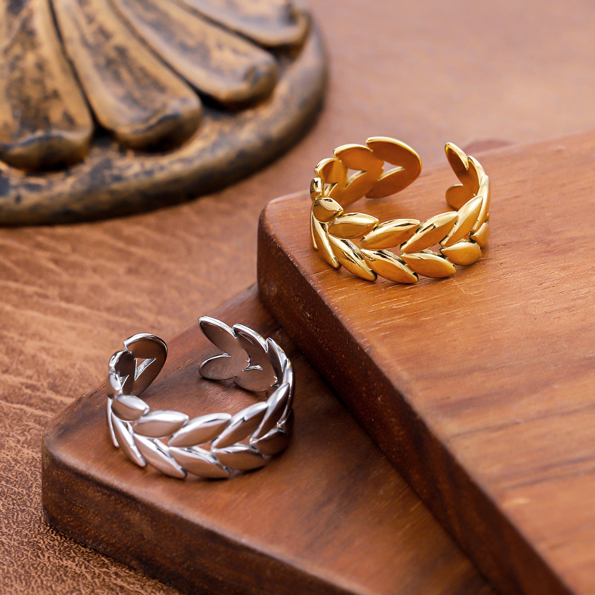 Laurel Gold Wheat Ring